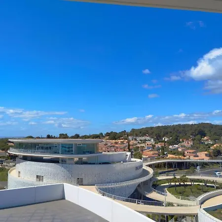 L'horizon T4 Vue Rooftop Balcon Garages Apartamento *